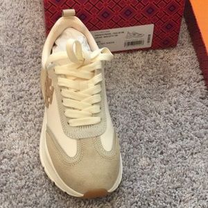 Tory Burch Sneakers size 6 brand new